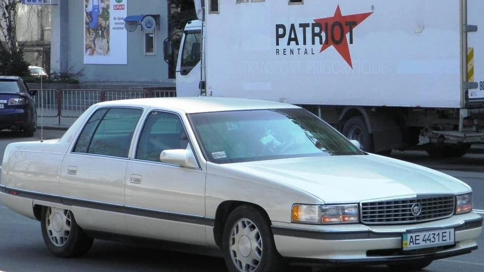 Cadillac De Ville Concours 2