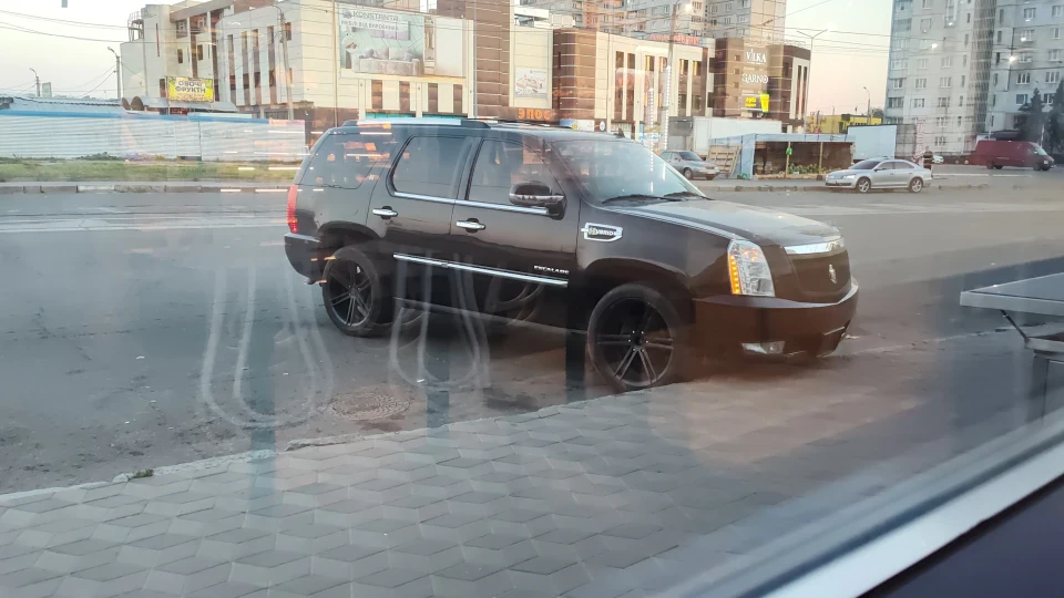 Cadillac Escalade Hybrid