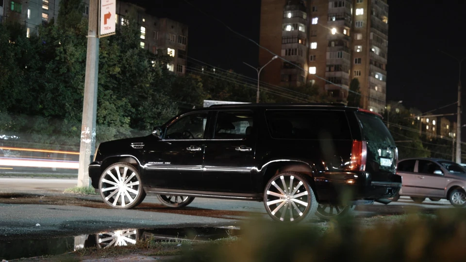 Cadillac Escalade Економ 2