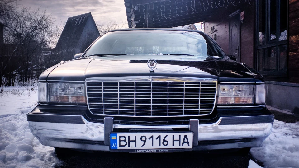 Cadillac Fleetwood Brougham «Gothmobile» 5