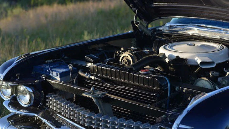 Cadillac Fleetwood 4