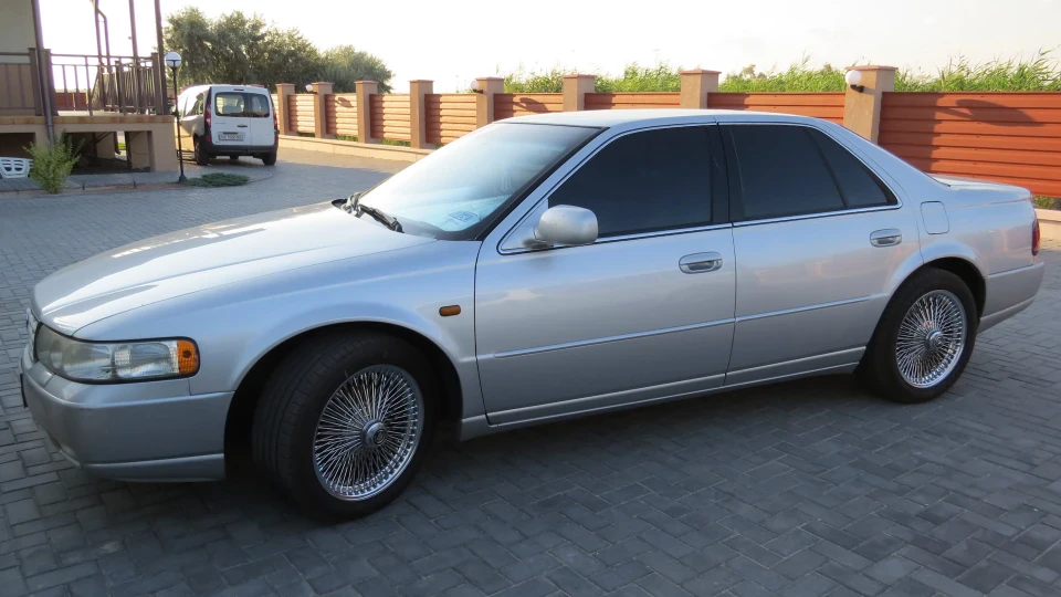 Cadillac Seville 4
