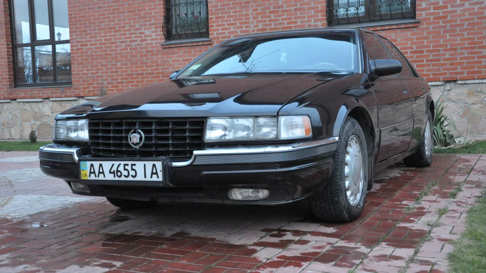 Cadillac Seville 3