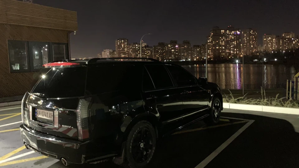 V8 4 6 Awd 3