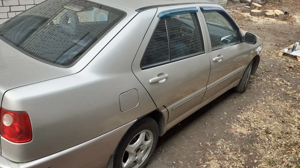 Chery Amulet 5