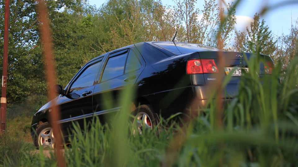 Chery Amulet black chery