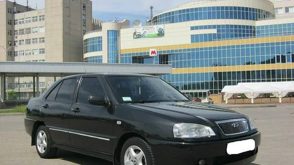 Chery Amulet чорний металік 2