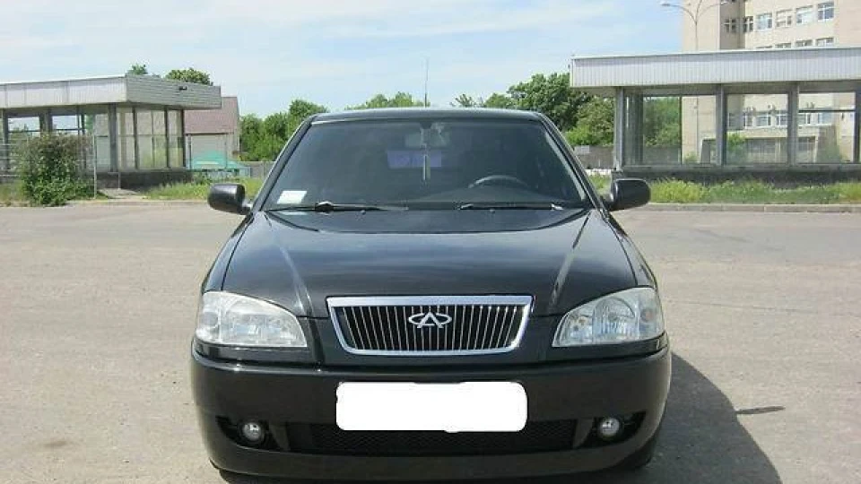 Chery Amulet чорний металік 3