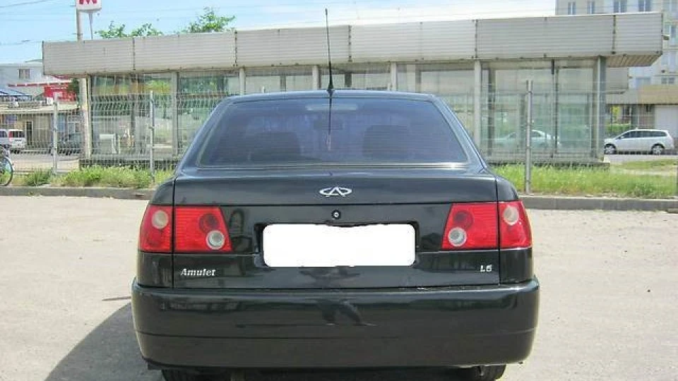 Chery Amulet чорний металік 5