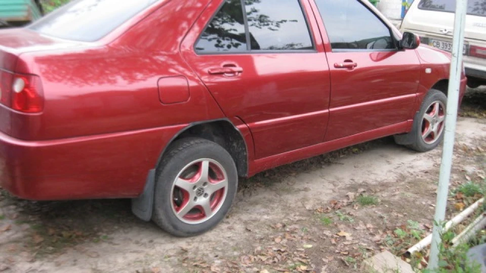 Chery Amulet червоний шумоліт 2