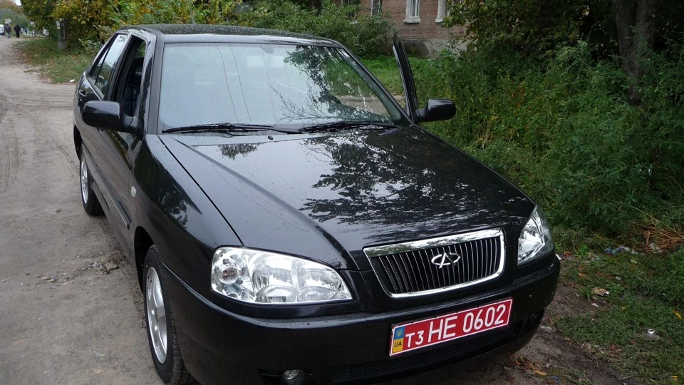 Chery Amulet маля в чорному