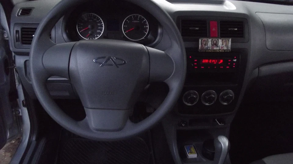 Chery Amulet металік, Lux 3