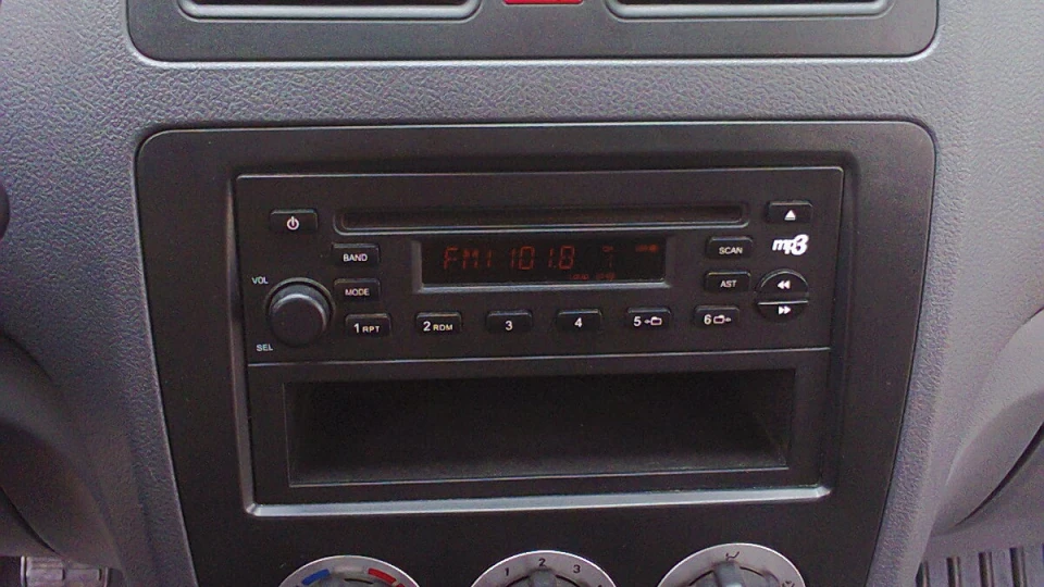 Chery Amulet металік, Lux 4