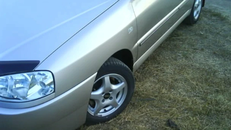 Chery Amulet сірий металік 1.6