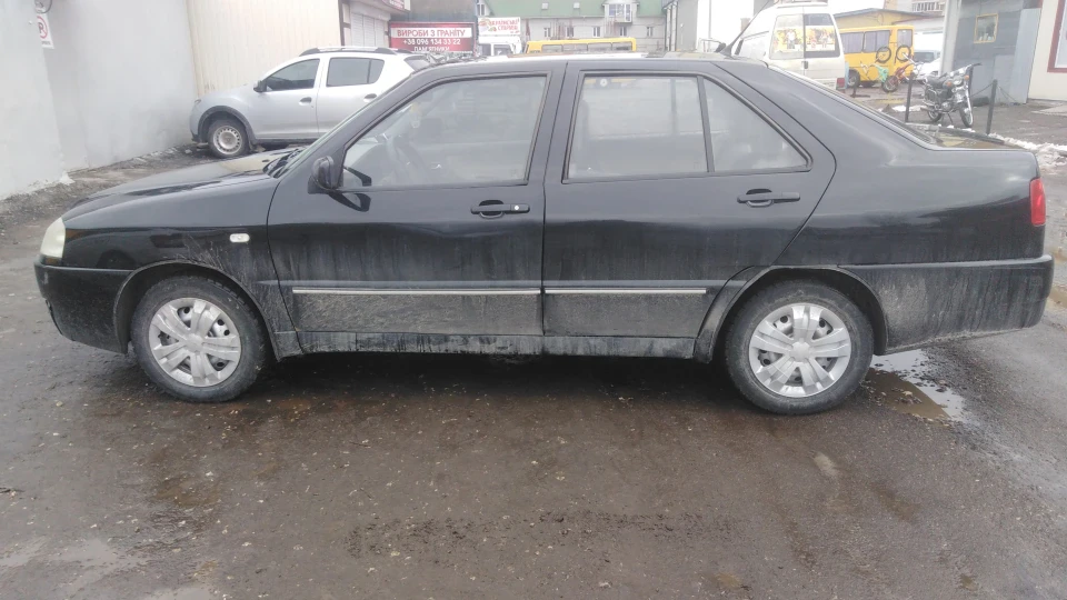 Chery Amulet Звір
