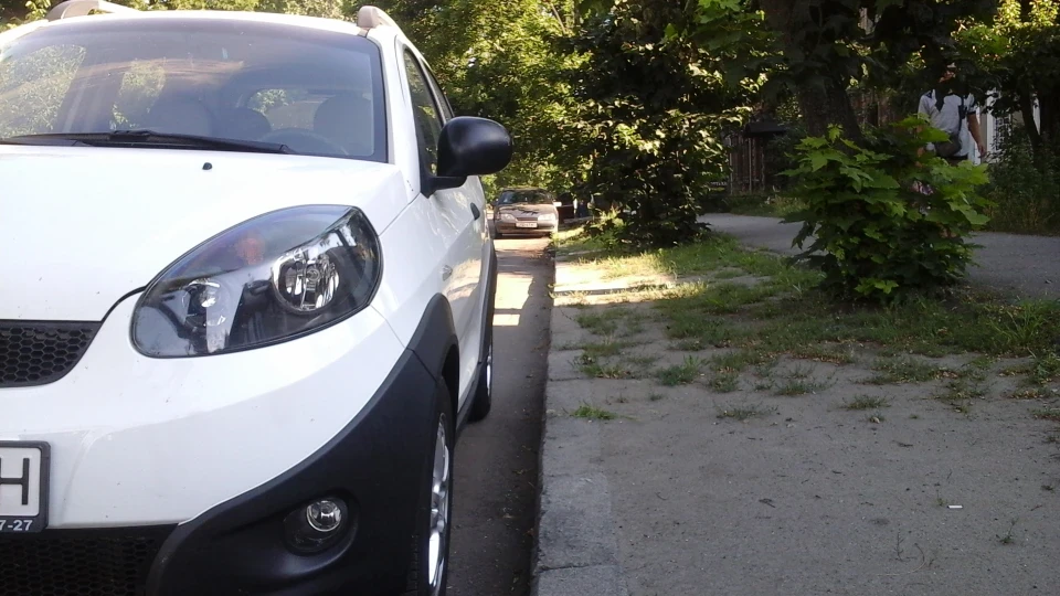 Chery Beat Білий мікробчик)