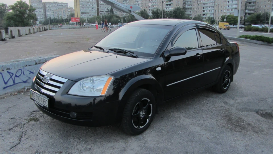 Chery Elara чорна еларка 5