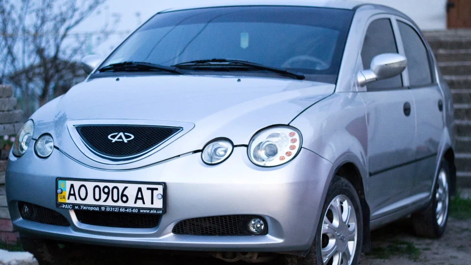Chery Jaggi SILVER SUBMARINE 4