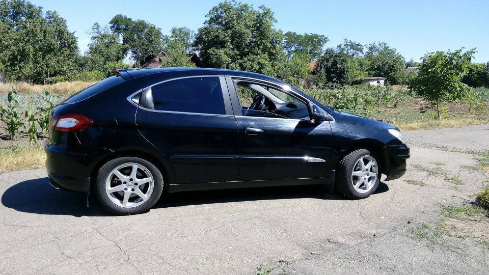 Chery M11 Чорна красуня 5