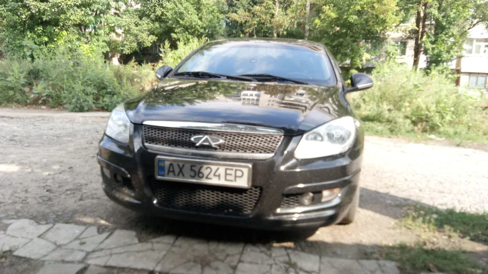 Chery M11 спритний китаєць