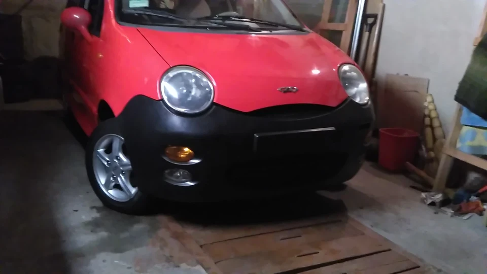 Chery QQ Красна дівчина))