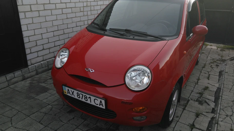 Chery QQ Червоний Вжик