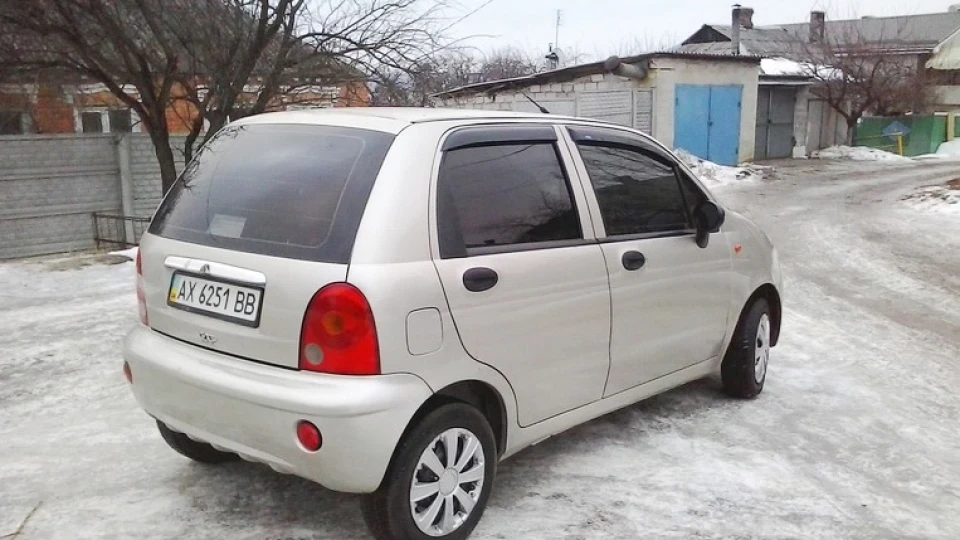 Chery QQ Вона завжди усміхається )
