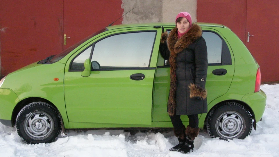 Chery QQ зелена Cheryпаха 2