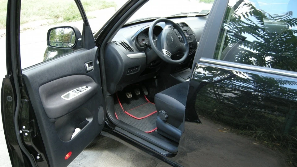 Chery Tiggo 1,8 2