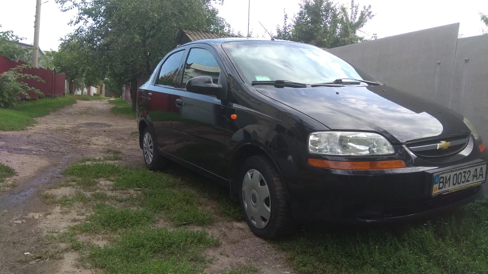 Chevrolet Aveo 3-door 2