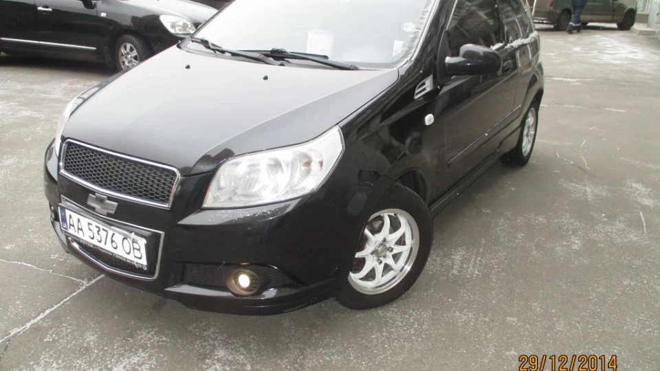 Chevrolet Aveo 3-door 2