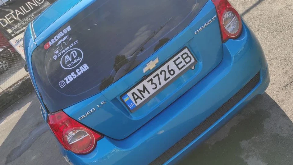 Chevrolet Aveo 3-door Fayence Uni 16U 4