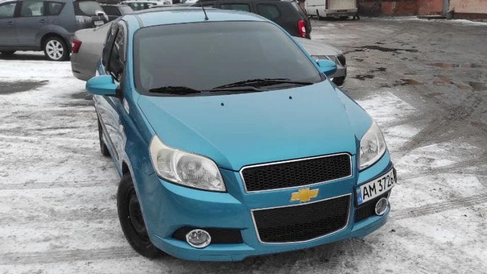 Chevrolet Aveo 3-door Fayence Uni 16U 5