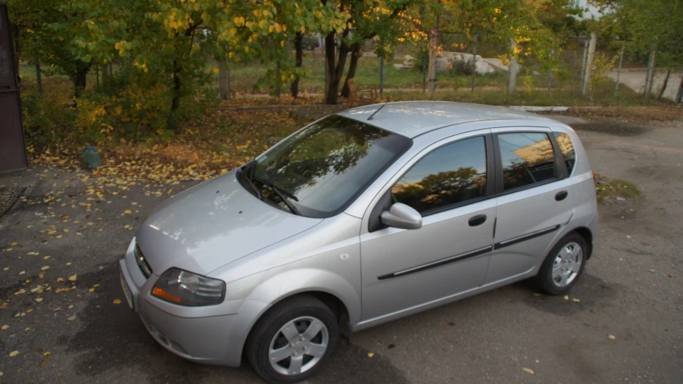 Chevrolet Aveo 5-door 4