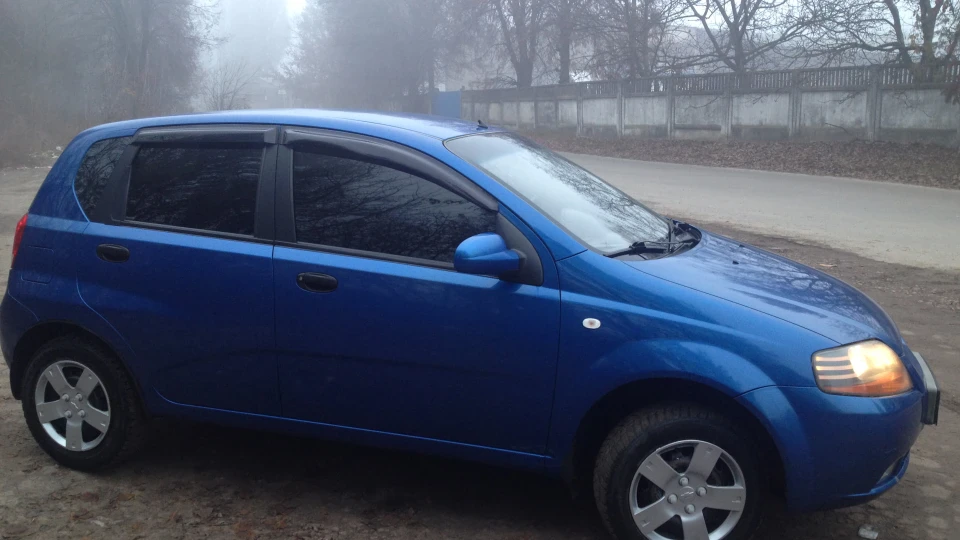 Chevrolet Aveo 5-door 2