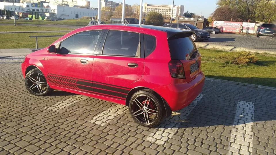 Chevrolet Aveo 5-door 3