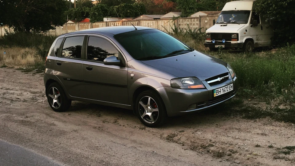 Chevrolet Aveo 5-door 2