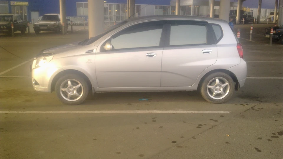 Chevrolet Aveo 5-door 4