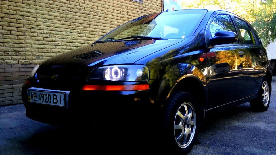 Chevrolet Aveo 5-door 3