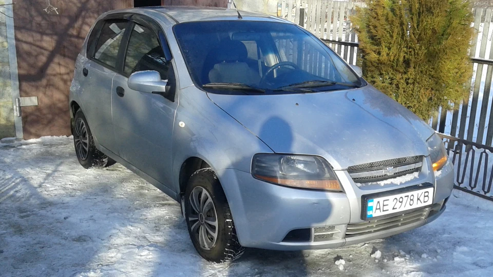 Chevrolet Aveo 5-door 2