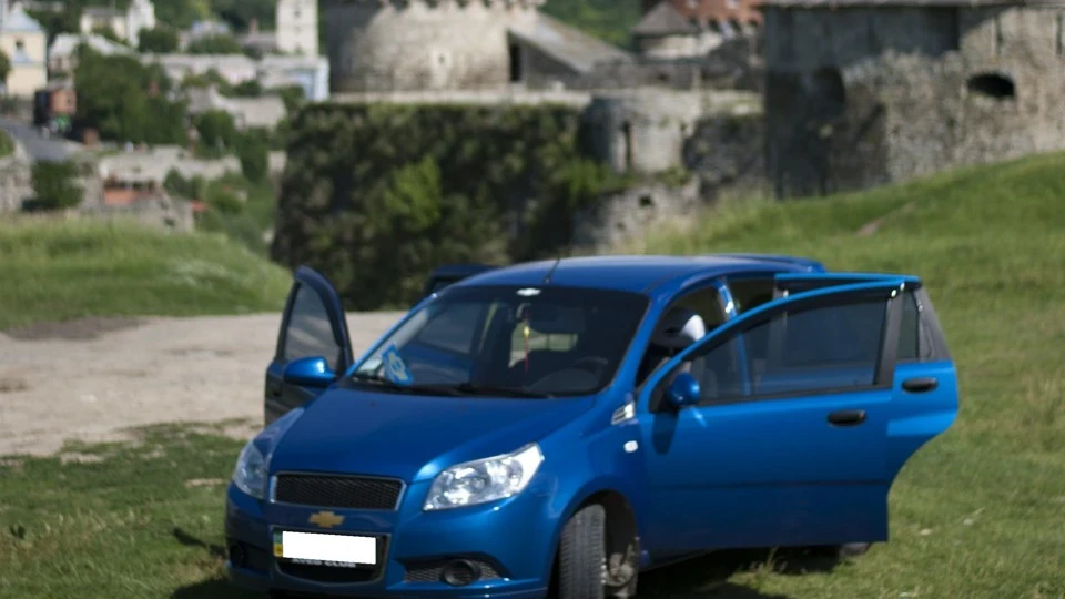Chevrolet Aveo 5-door Авейка Синя Ластівка 5