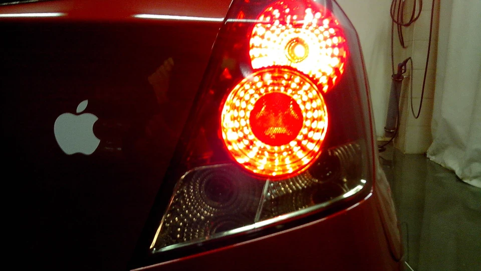 Chevrolet Aveo 5-door "bloody ruby" 2