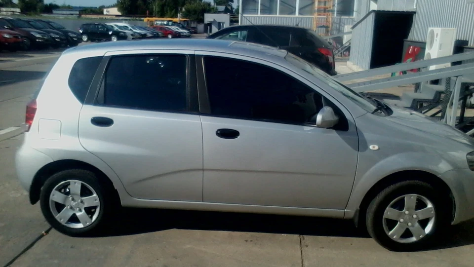 Chevrolet Aveo 5-door Козявка 4