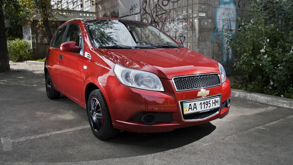 Chevrolet Aveo 5-door Червона овечка