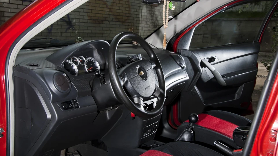 Chevrolet Aveo 5-door Червона овечка 5