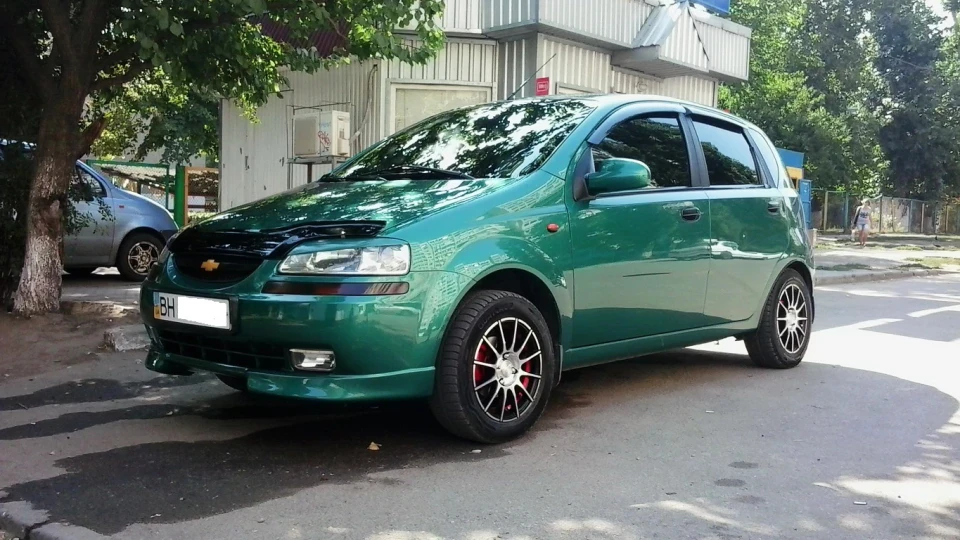 Chevrolet Aveo 5-door Shevik 3