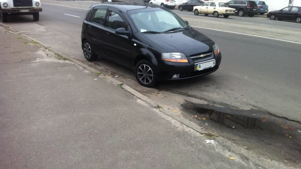 Chevrolet Aveo 5-door ХетчБек 2