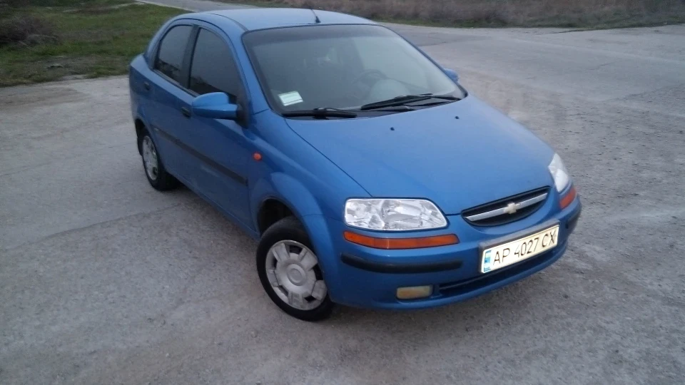 Chevrolet Aveo Sedan 4