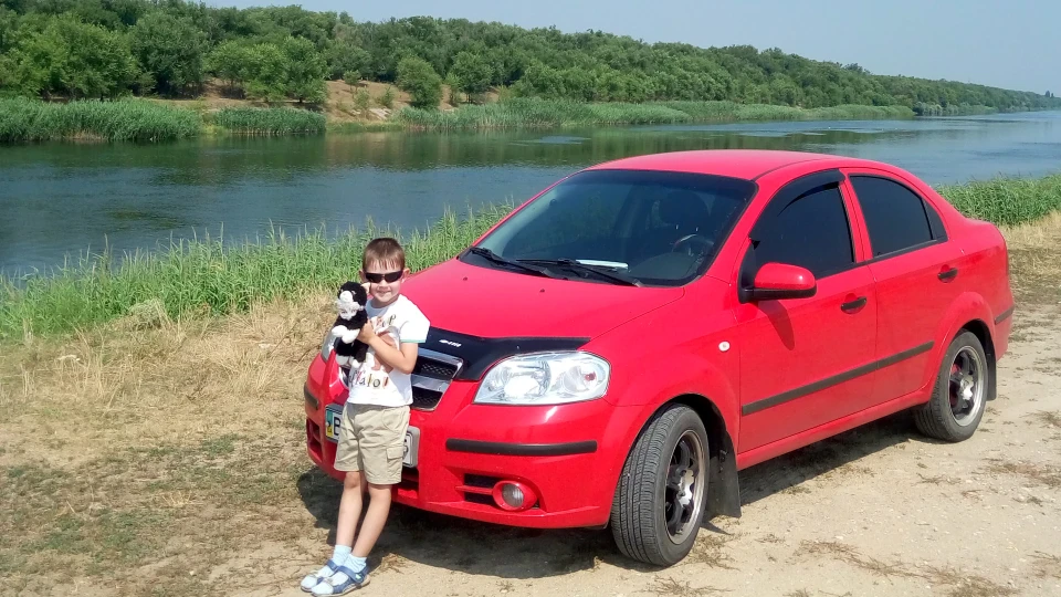 Chevrolet Aveo Sedan 3