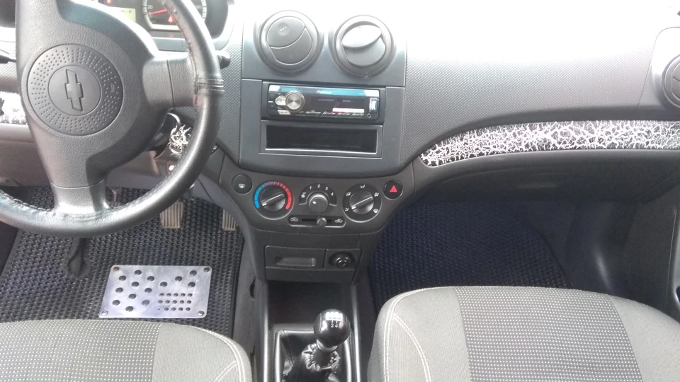 Chevrolet Aveo Sedan 4